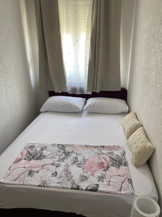 Apartment Miana Trogir Exterior photo