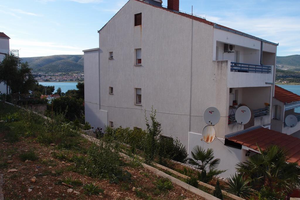 Apartment Miana Trogir Exterior photo